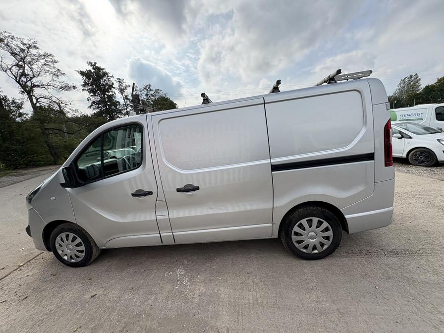 2015 Vauxhall Vivaro Vivaro 2700 Sportive CDTI – MV65WLB