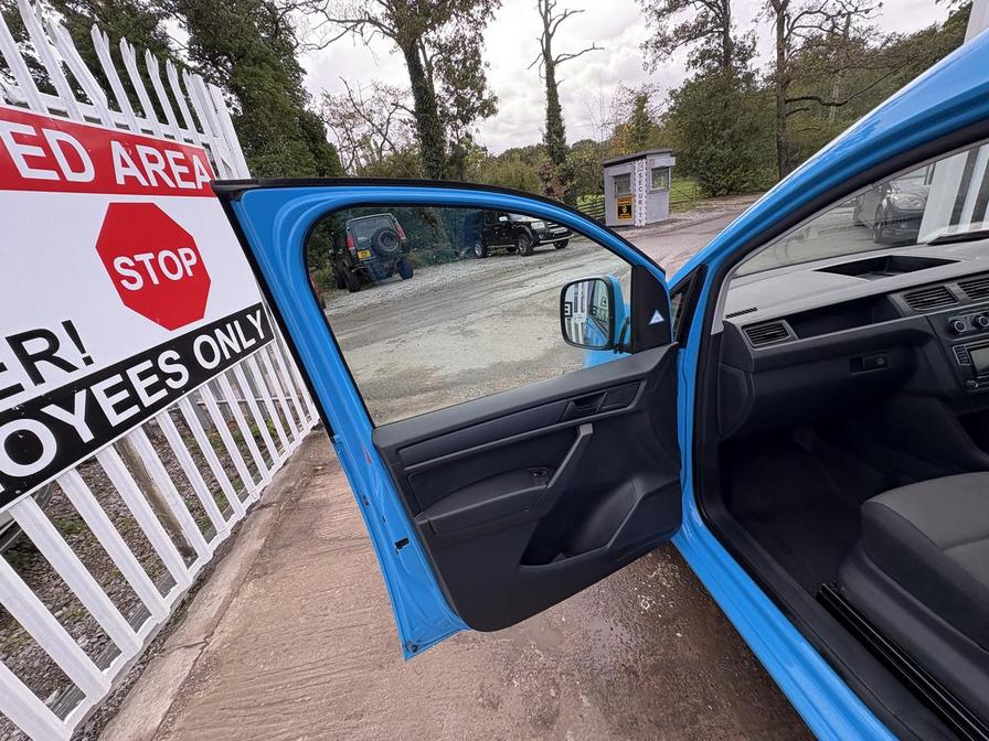 2015 Volkswagen Caddy MaxI Caddy Maxi C20 Startline TDI – PJ65VHB