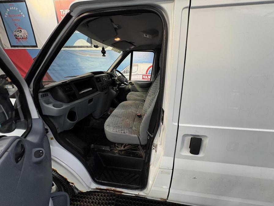 2013 Ford Transit Transit 100 T280 FWD – NJ63CKF/PS10HPS