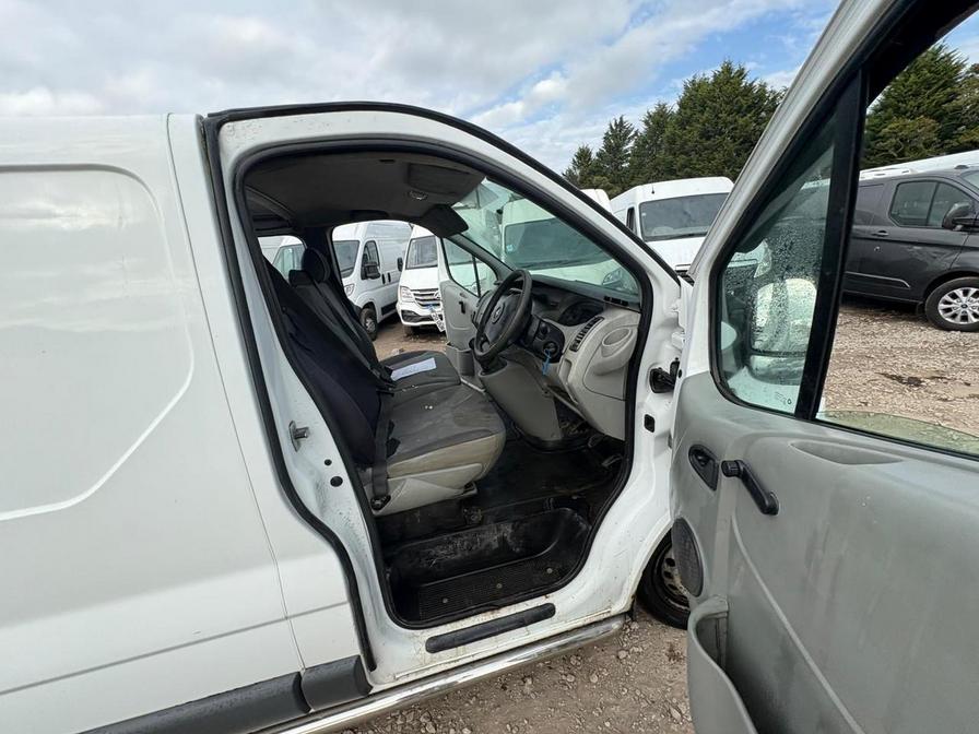 2007 Vauxhall Vivaro Vivaro 2700 CDTI SWB – YD57VWC