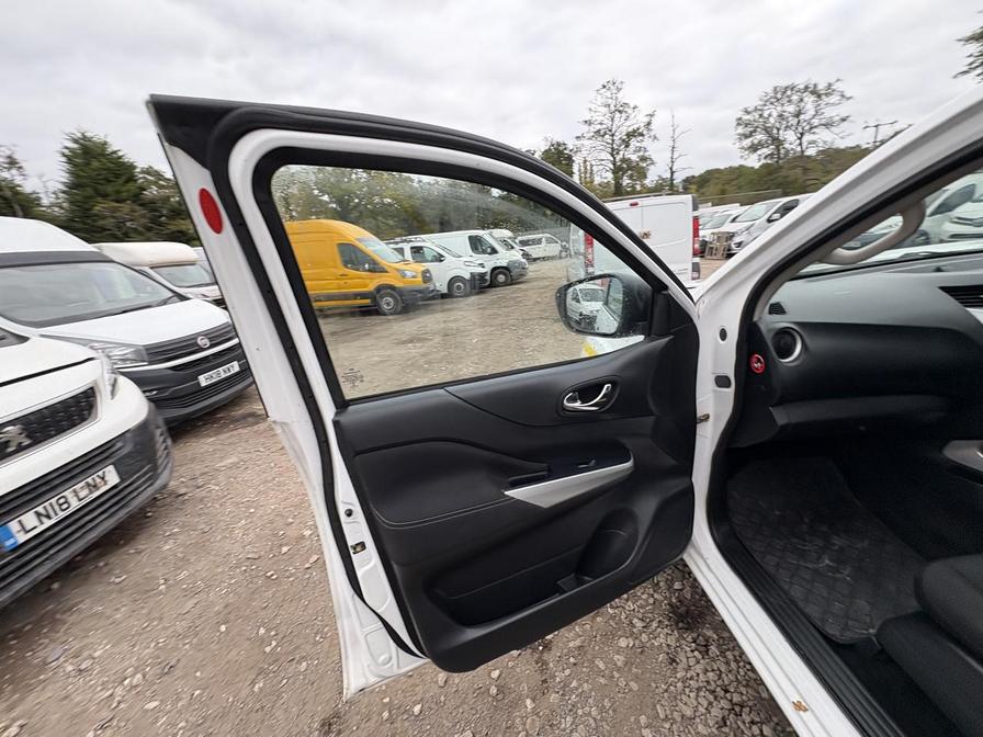 2020 Nissan Navara – Model: Navara N-Connecta dCi – SL70ARZ