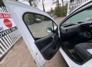 2017 Peugeot Partner – Model: Partner S L2 Blue HDi – MJ17XGZ