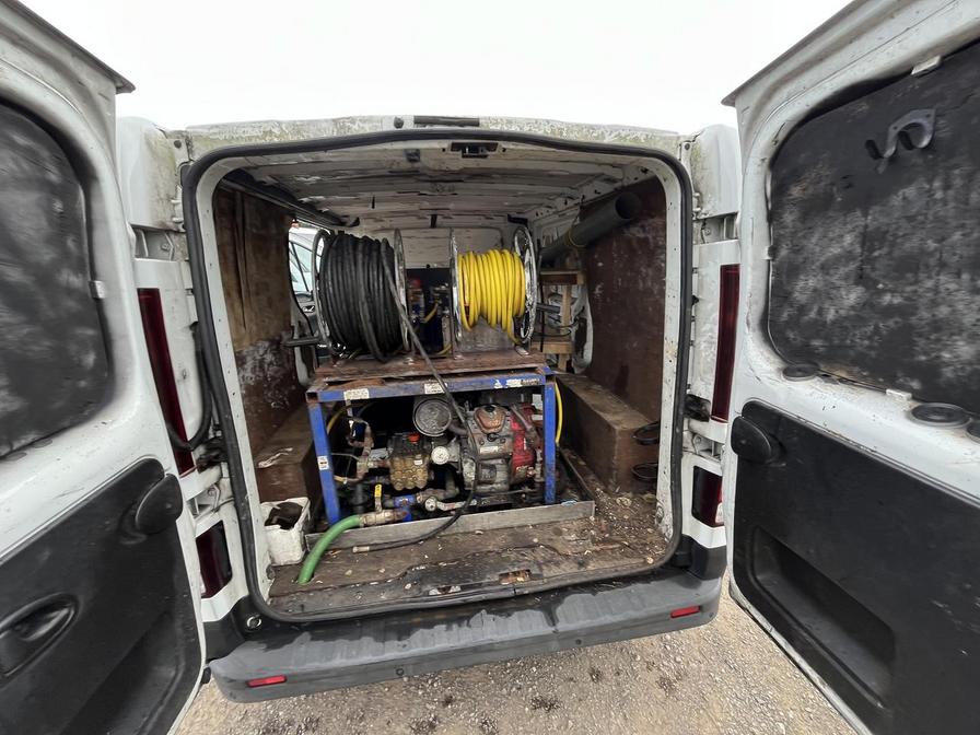 2018 Renault Trafic Trafic SL27 Sport Nav Energy dCi – YH18WOA