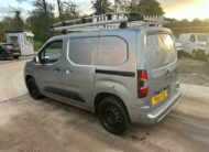 2019 Vauxhall Combo – Model: Combo 2000 Sportive S/S – YV19FCE