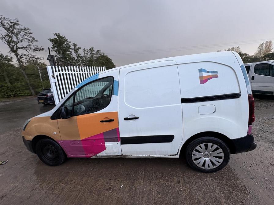 2013 Citroen Berlingo – Model: Berlingo 625 Enterprise HDI – YS13EHO