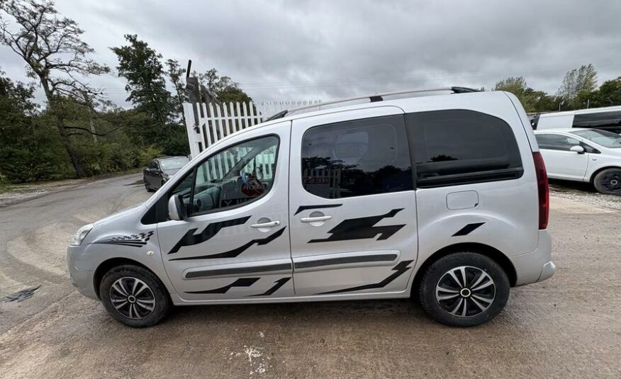 2015 Peugeot Partner Tepee Partner Tepee S HDi S/S Semi-Auto – JC64DSC