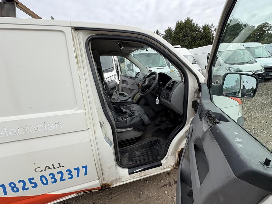 2007 Volkswagen Transporter Transporter T26 84 TDI SWB – VK56XXH