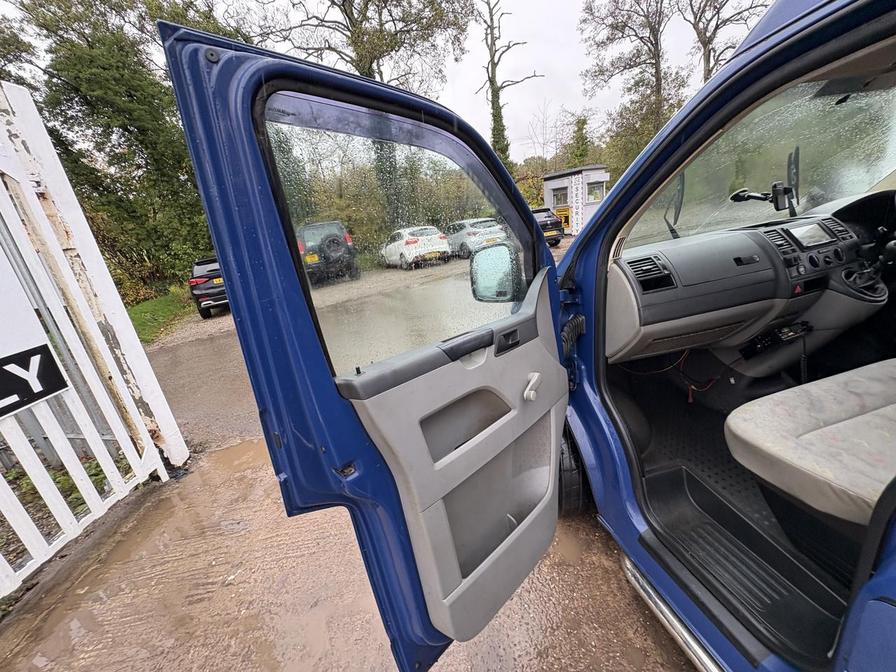 2007 Volkswagen Transporter – Model: Transporter T32 102 TDI LWB – WD07JVO