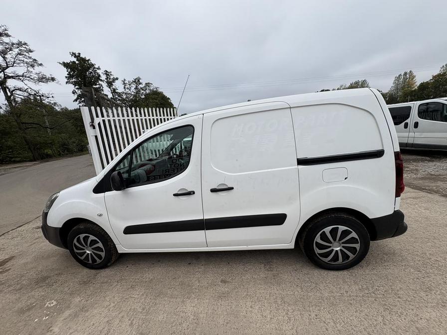 2018 Citroen Berlingo – Model: Berlingo 625 LX Blue HDi S/S – LD68YXE