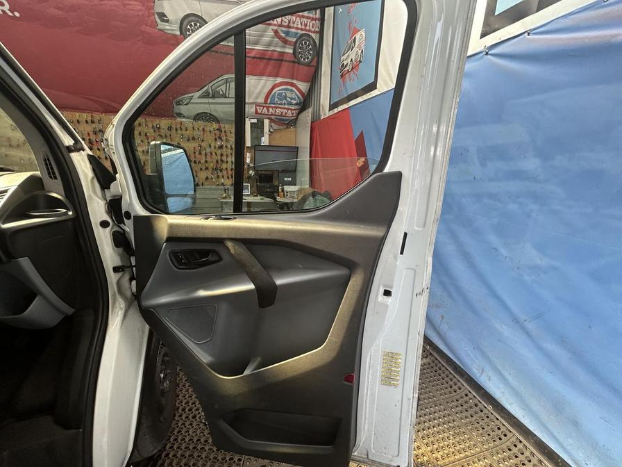 2014 Ford Transit Custom – Model: Transit Custom 270 E-Tech – CY14FMZ