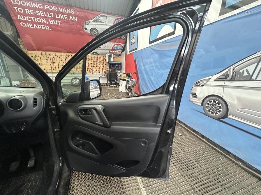 2016 Peugeot Partner – Model: Partner S L1 Blue HDi – NV16XHD