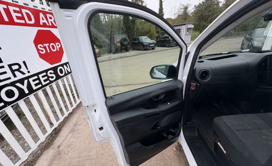 2019 Mercedes-Benz Vito – Model: Vito 110 Pure CDI – YC69PTO