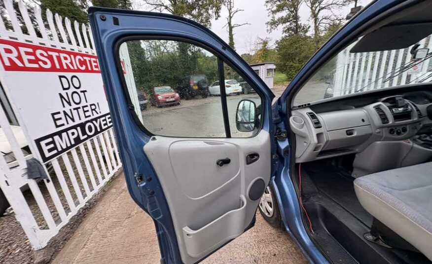 2005 Vauxhall Vivaro Vivaro 2700 DI SWB – LS05TYW