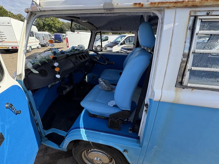 2002 Volkswagen Transporter – WU51FFO