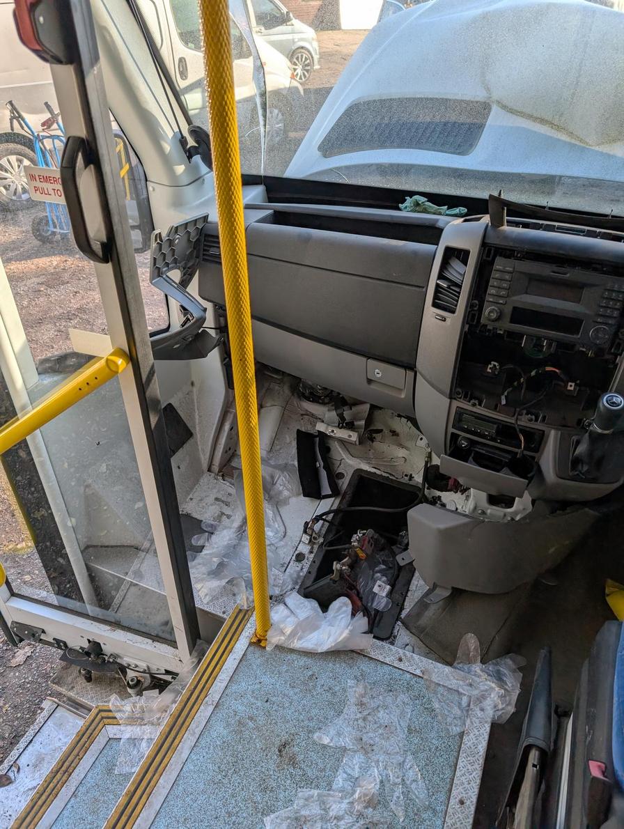 2016 Mercedes-Benz Sprinter – Model: Sprinter 513 CDI – KX66UVV