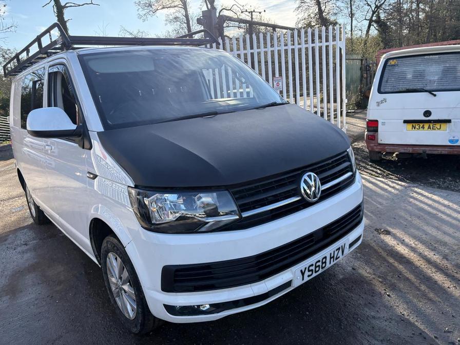2018 Volkswagen Transporter – Model: Transporter T28 Highline TDI BlueMotion Technology – YS68HZV