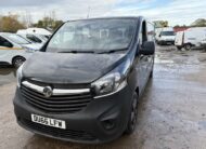 2016 Vauxhall Vivaro Combi – Model: Vivaro 2900 Combi CDTi Bi-T S/S – DU66LFW