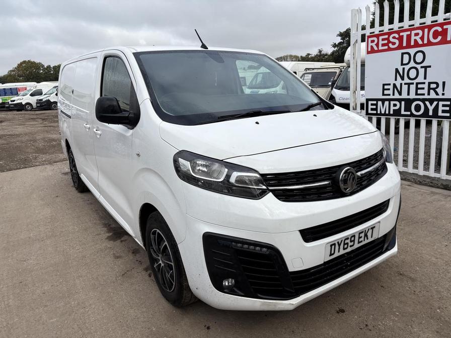 2019 Vauxhall Vivaro – Model: Vivaro 2900 Sportive S/S – DY69EKT