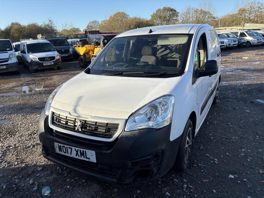 2017 Peugeot Partner – Model: Partner Professional L1 Blue HDi – WO17XML