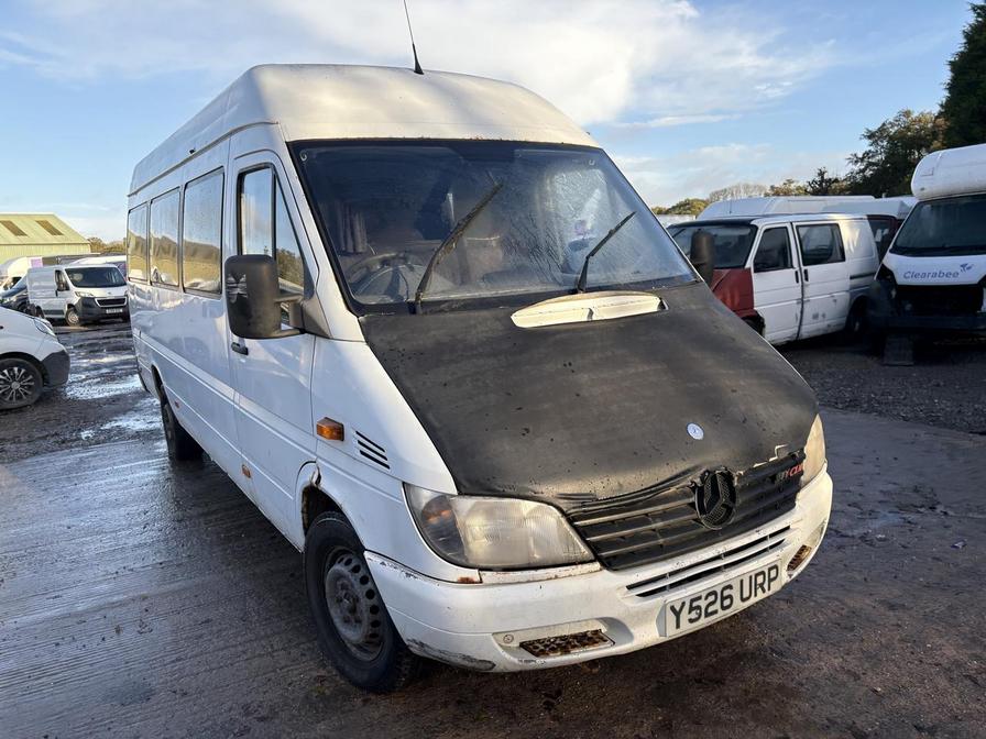 2001 Mercedes-Benz Sprinter – Model: Sprinter 311 CDI LWB – Y526URP