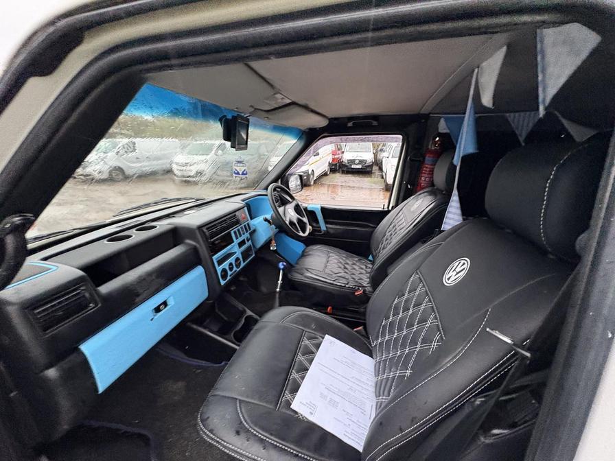 2001 Volkswagen Transporter – Model: 1200 TDI LWB – X801WPT