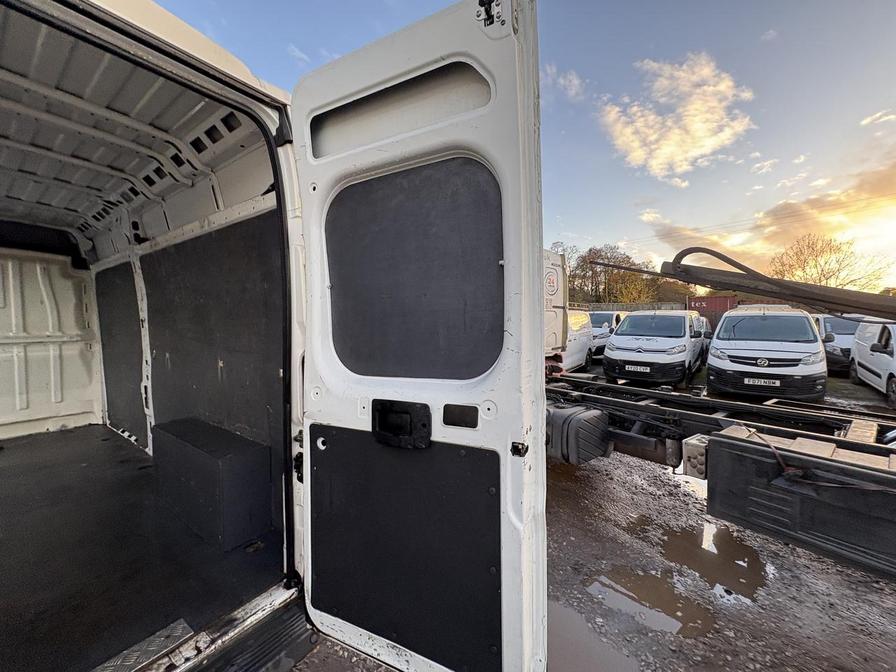 2018 Citroen Relay – Model: Relay 35 L3H2 Enterprise Blue HDi – LA18UAT