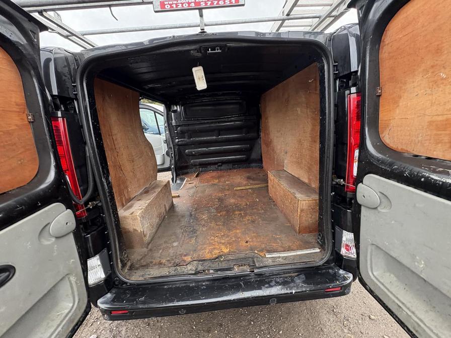 2013 Renault Trafic – Model: Trafic SL27 Sport DCI – DU63XUT