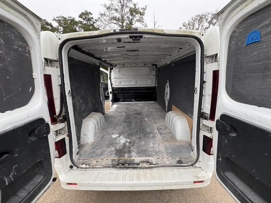 2017 Vauxhall Vivaro – Model: Vivaro  2900 Sportive CDTi – DY67VMG