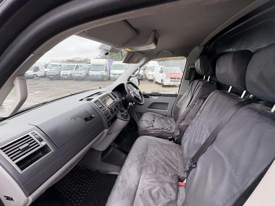 2013 Volkswagen Transporter – Model: Transporter T30 Trendline 140 TDI LWB – SG63KCJ