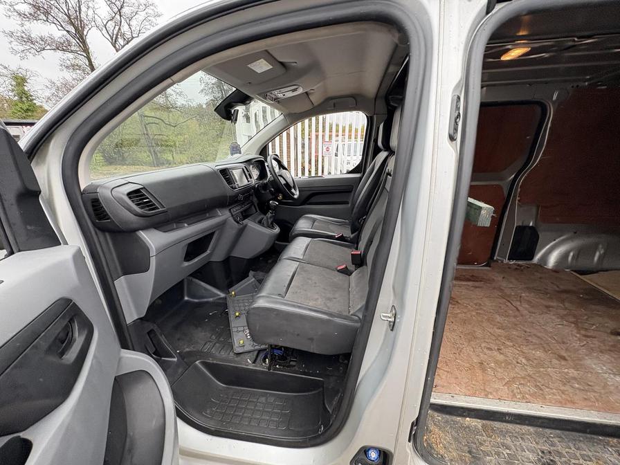 2018 Citroen Dispatch – Model: Dispatch 1000 Enterprise Blue HDi S/S – LB18LYS