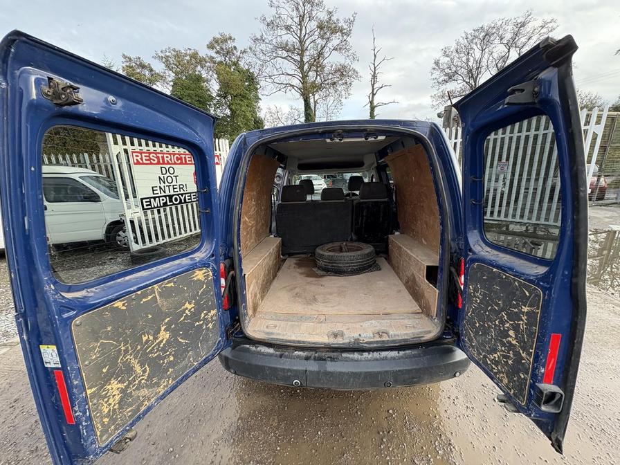 2012 Volkswagen Caddy MaxI – Model: Caddy Maxi C20 Kombi TDI 140 – YK62MUP