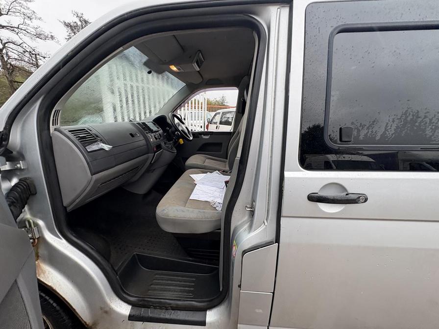 2006 Volkswagen Transporter – Model: Transporter T28 102 TDI SWB – FX56ZDH