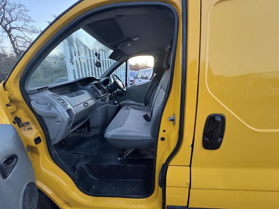 2010 Renault Trafic – Model: Trafic SL29 dCi 115 Semi-Auto – OU60BLX