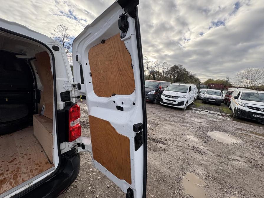 2020 Citroen Dispatch – Model: Dispatch 1000 Enterprise Blue HDi S/S – AY20CVP/DE69EAN