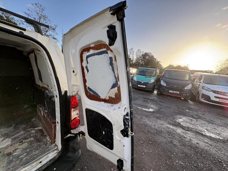 2017 Citroen Berlingo – Model: Berlingo 625 LX Blue HDi – SL67MRU