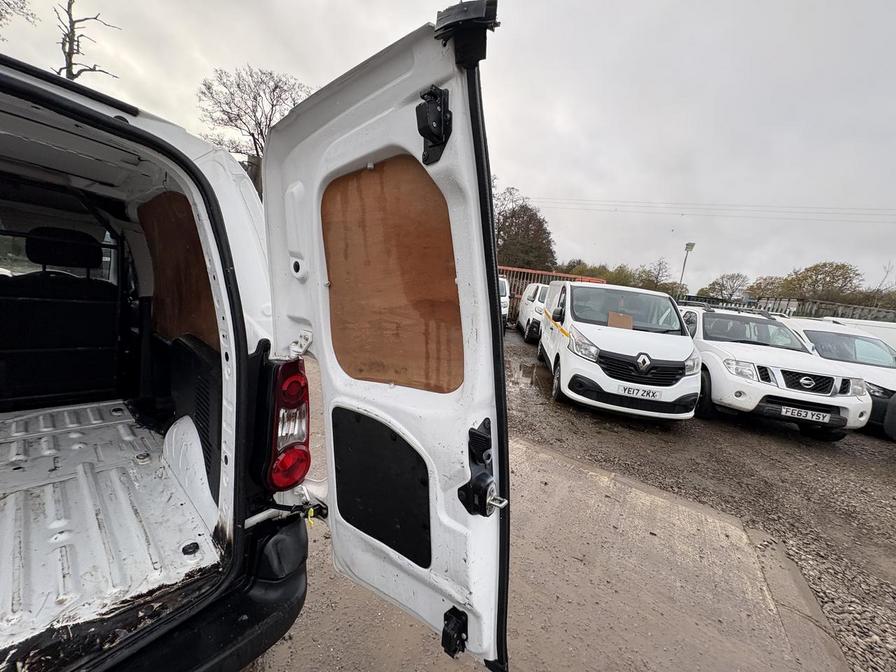 2018 Citroen Berlingo – Model: Berlingo 850 Enterprise Blue HDi – LD18DVC