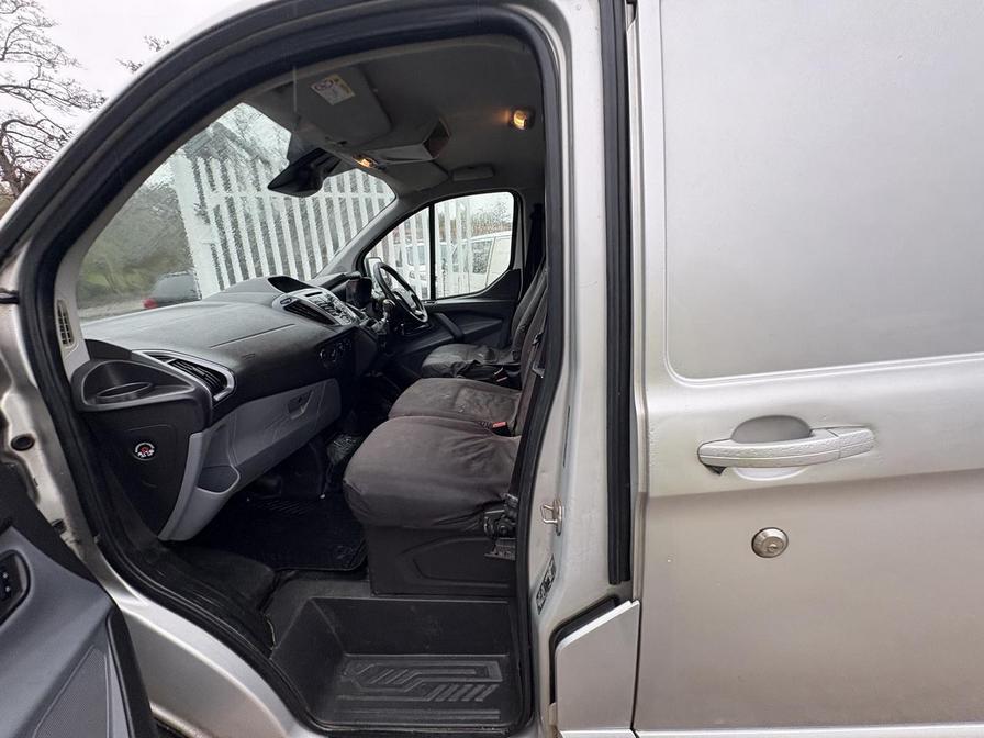 2016 Ford Transit Custom – Model: Transit Custom 290 Limited – WP66FSL