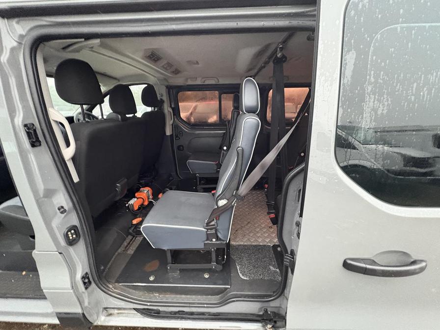 2018 Vauxhall Vivaro Combi – Model: Vivaro 2900 Combi CDTi ecoFLEX S/S – NK18CJU