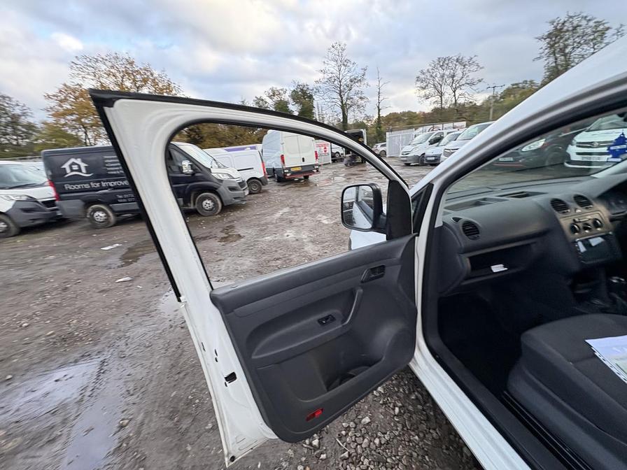 2014 Volkswagen Caddy – Model: Caddy C20 Startline TDI – LJ64UWU