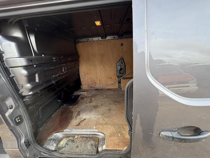 2018 Renault Trafic – Model: Trafic SL27 Sport Nav dCi – AK68COU