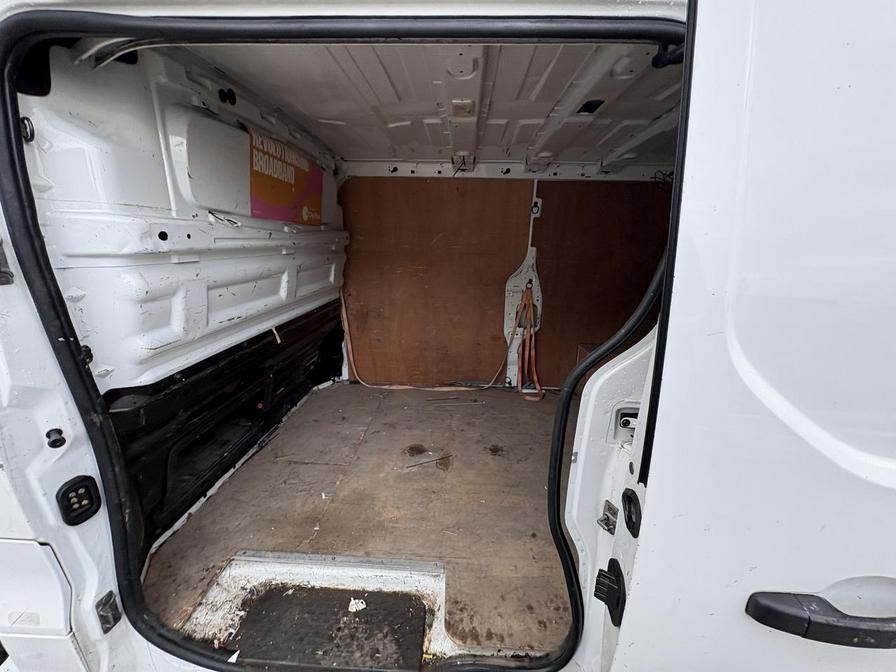 2017 Vauxhall Vivaro – Model: Vivaro  2900 Sportive CDTi – DN67TGE