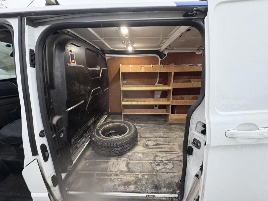 2022 Ford Transit Custom – Model: Transit Custom 300 Limited EcoBlue – YH22MYO