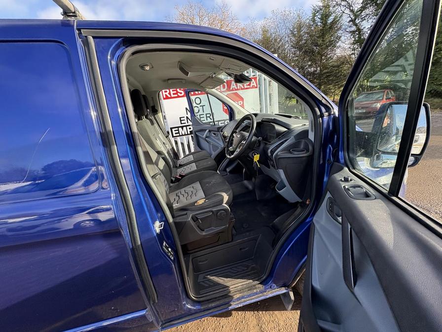 2016 Ford Transit Custom – Model: Transit Custom 290 Limited – LJ66VBD