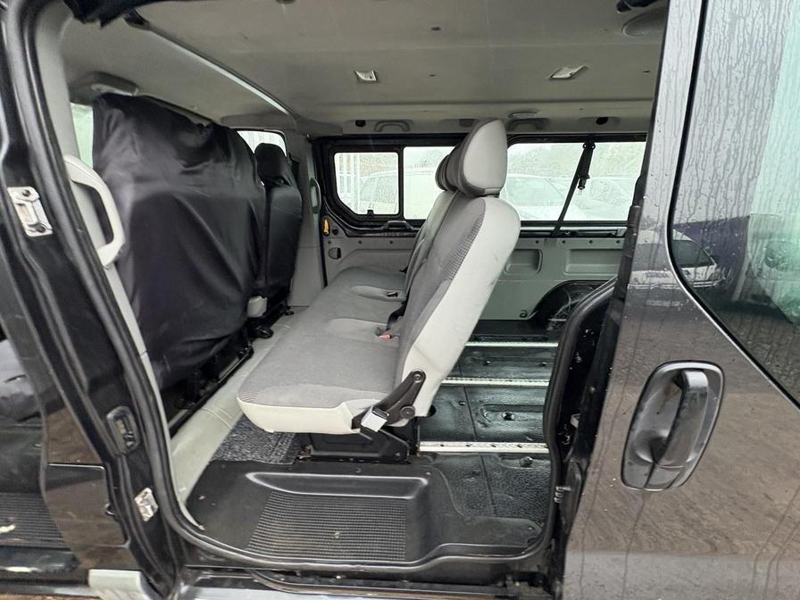 2013 Vauxhall Vivaro Combi – Model: Vivaro  2900 Combi CDTI SWB – DF13ZXE