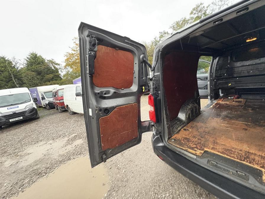 2020 Vauxhall Vivaro – Model: Vivaro 2900 Sportive S/S – CA69NFT