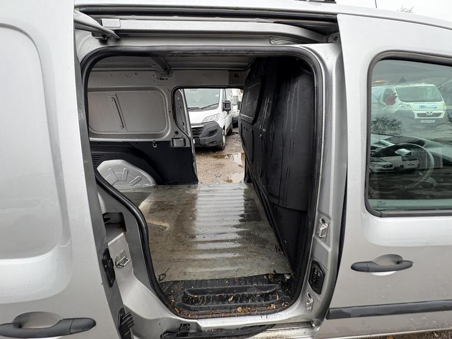 2015 Renault Kangoo Maxi – Model: Kangoo Maxi LL21 Core dCi – PK15FDC CHECK COOLANT