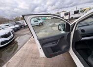 2014 Volkswagen Caddy MaxI – Model: Caddy Maxi C20 Startline TDI BlueMotion Technology – BN14FXE