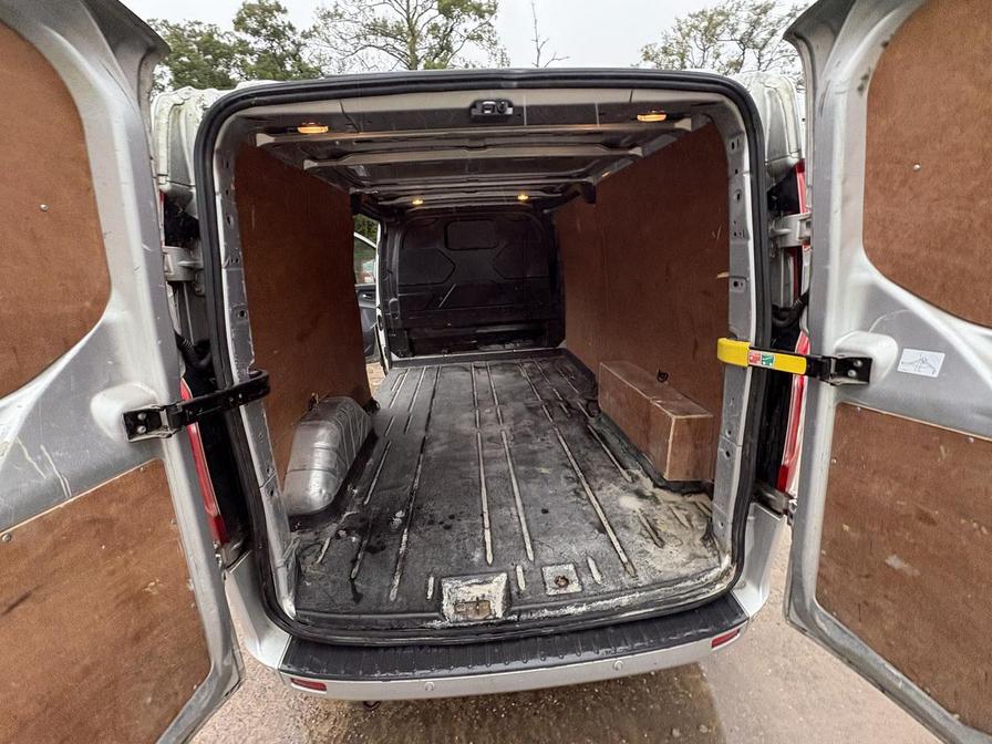 2017 Ford Transit Custom – Model: Transit Custom 290 Limited – WT17ACF