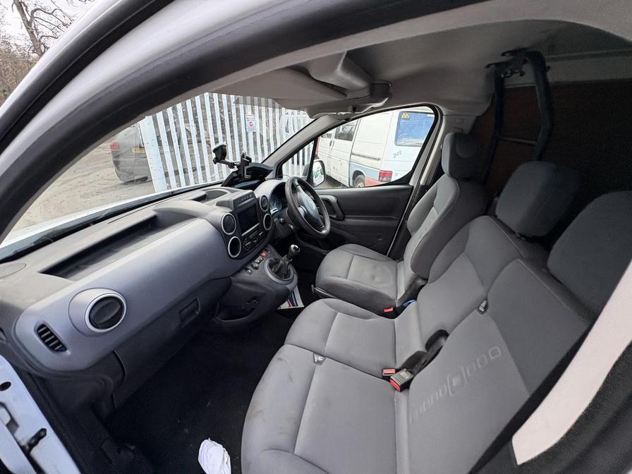 2016 Citroen Berlingo – Model: Berlingo 625 Enterprise Blue HDi – BT66XDK