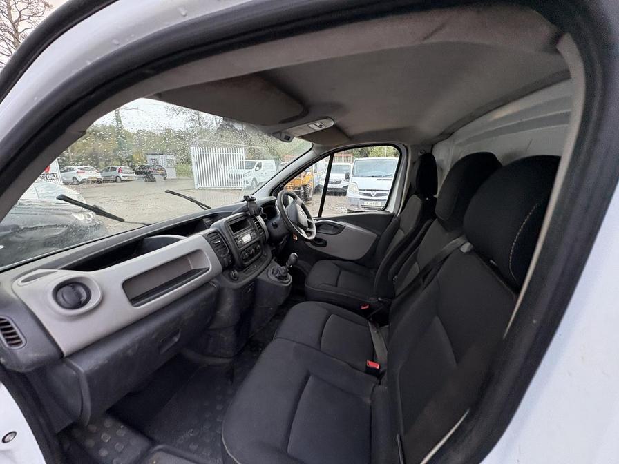 2017 Renault Trafic – Model: Trafic SL27 Business+ dCi – MC17WJO